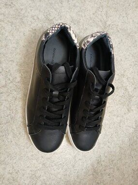 Banana Republic Genuine Leather Sneackers sz 7